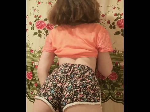 ❤️ Vogëlushja e re seksi duke zhveshur pantallonat e shkurtra në kamera ❤ Video porno në sq.porncomixone.ru ❤