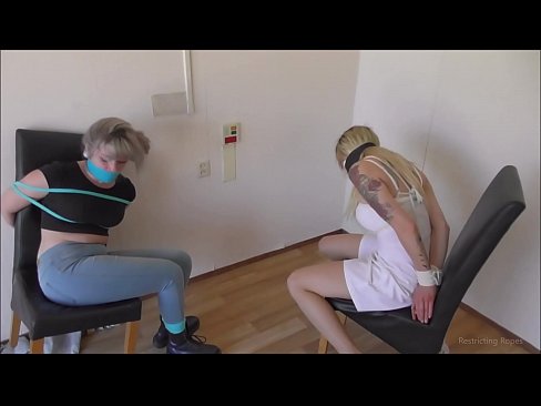 ❤️ E varur / e lidhur dhe e gojës / vajzë në ankth ❤ Video porno në sq.porncomixone.ru ❤