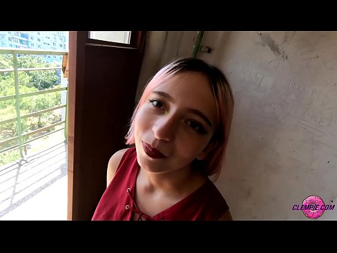 ❤️ Sensual student thith një të huaj në pjesën e jashtme - sperma në fytyrën e tij ❤ Video porno në sq.porncomixone.ru ❤